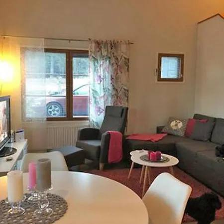 Holiday Karhunvartijan Kartano B6 *