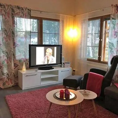 Holiday Karhunvartijan Kartano B6 Semesterbostad *